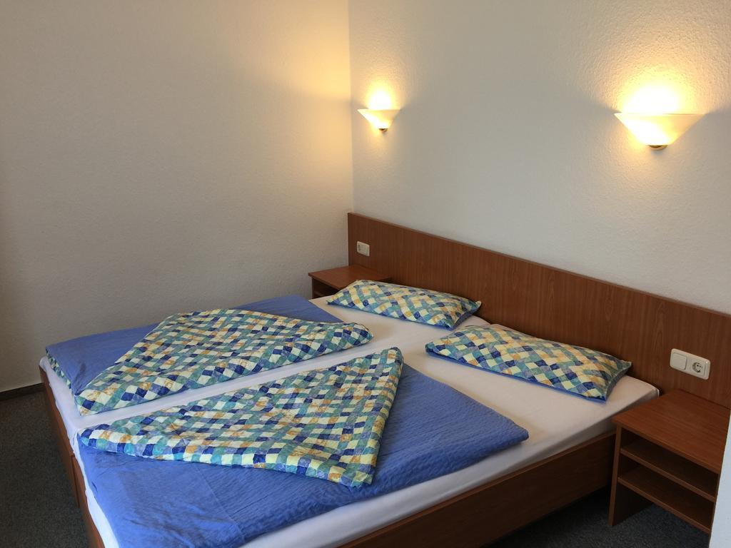 Hotel Schnarr Τσέλε Εξωτερικό φωτογραφία