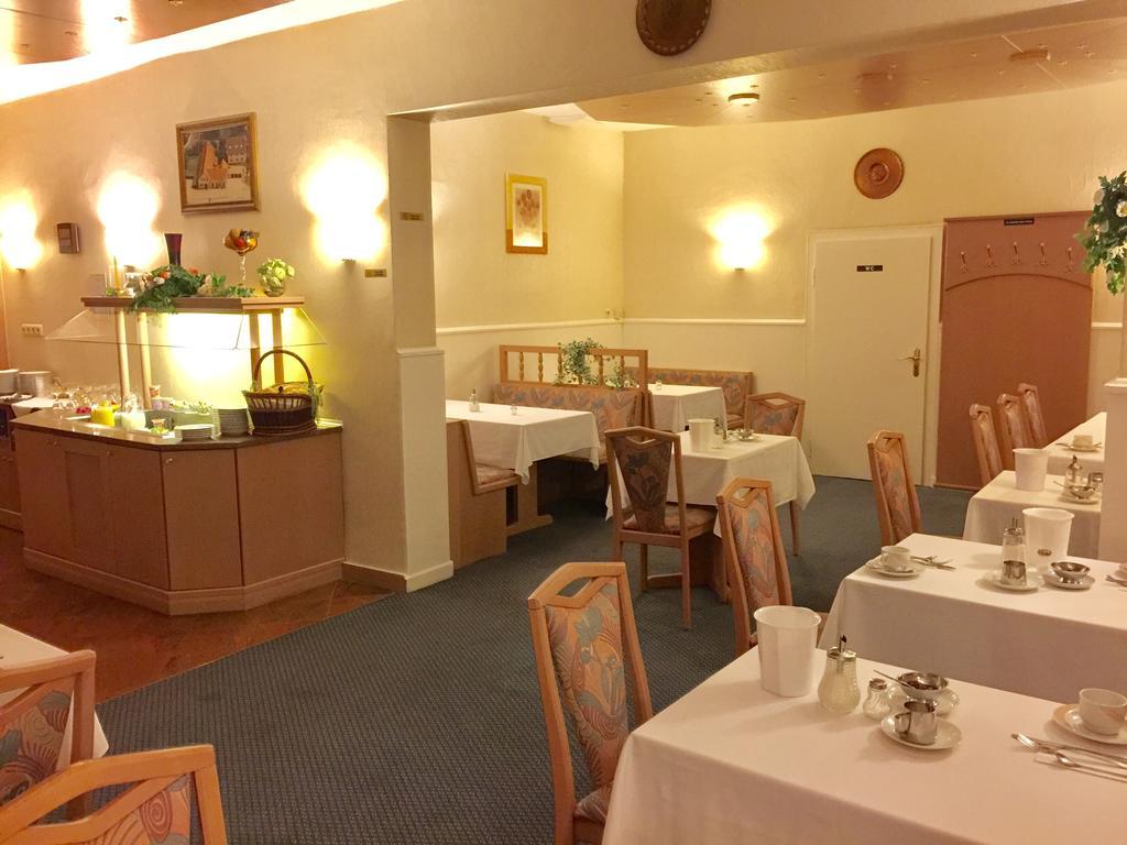 Hotel Schnarr Τσέλε Εξωτερικό φωτογραφία