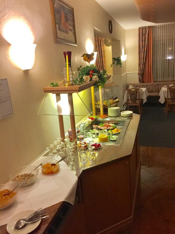 Hotel Schnarr Τσέλε Εξωτερικό φωτογραφία